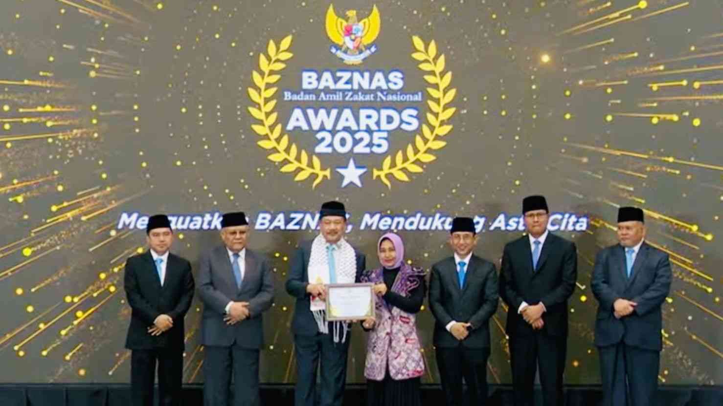Pemkot Mojokerto Raih Dua Penghargaan Bergengsi di BAZNAS Awards 2025