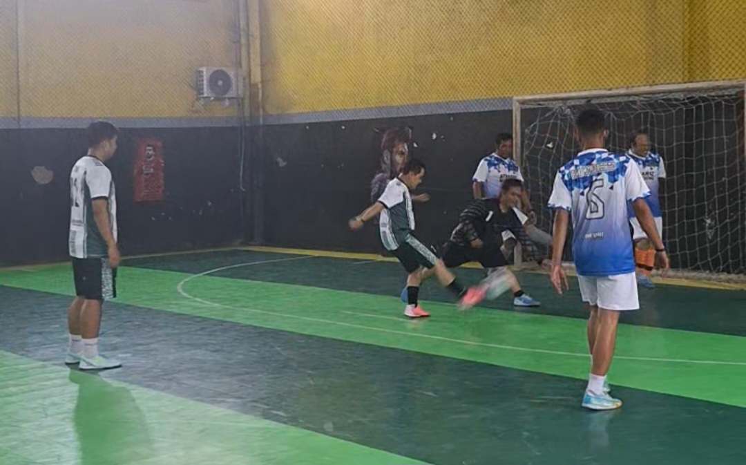 Tim PWI Mojokerto Takluk dari Tim Gus Barra di Laga Futsal Exhibition 2025