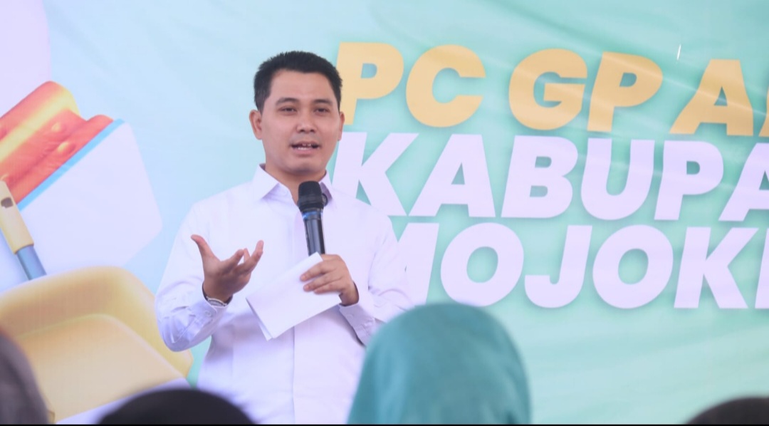 Santri dan Ormas Islam Jadi Penggerak Kebersihan di Mojokerto, Gus Barra : Lingkungan Bersih Cermin Keimanan