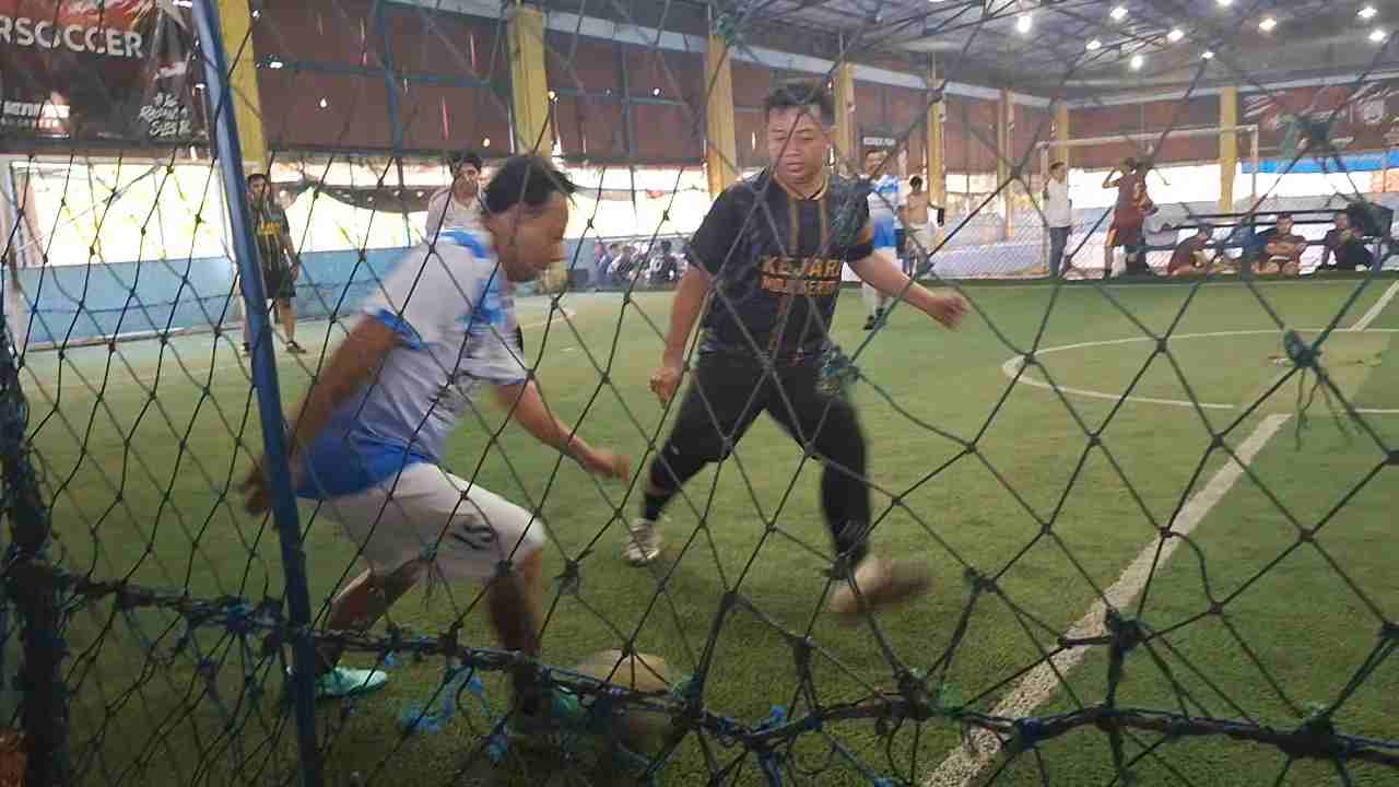 PWI Mojokerto dan Kejari Mojokerto Adu Gengsi di Lapangan Futsal, Skor Akhir 17–15