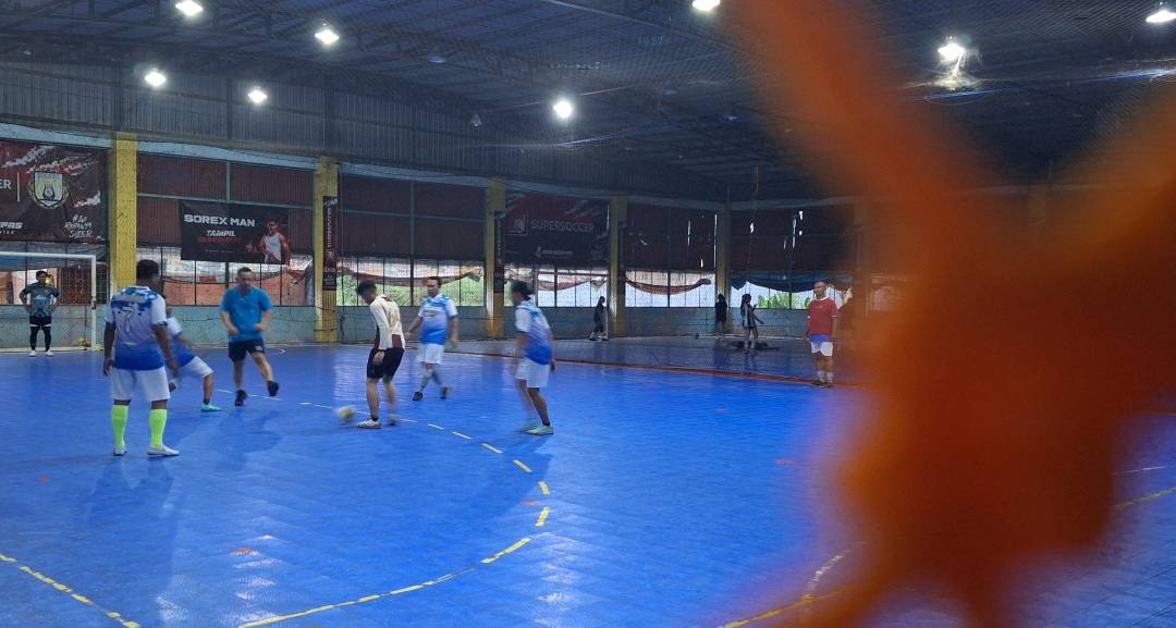 Laga Persahabatan PWI Mojokerto dan Polres Mojokerto, Perkuat Sinergi Lewat Olahraga