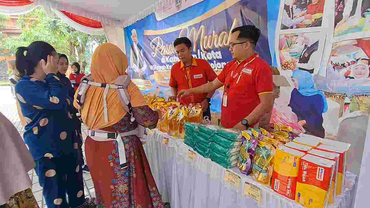 Alfamart Dukung Pasar Murah di Kota Mojokerto, Harga Disubsidi untuk Ringankan Beban Warga
