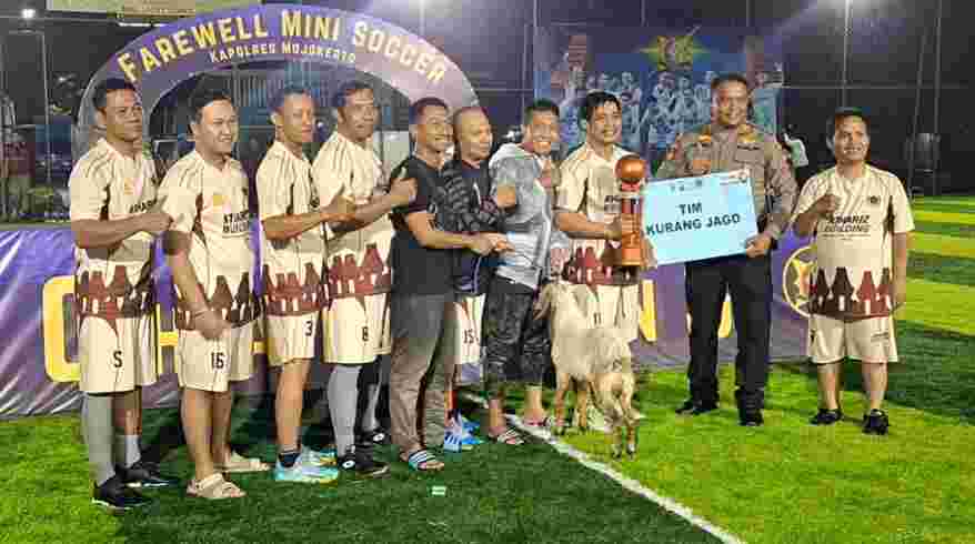 Farewell Mini Soccer Kapolres Mojokerto Jadi Ajang Laga Perpisahan AKBP Ihram Kustarto 