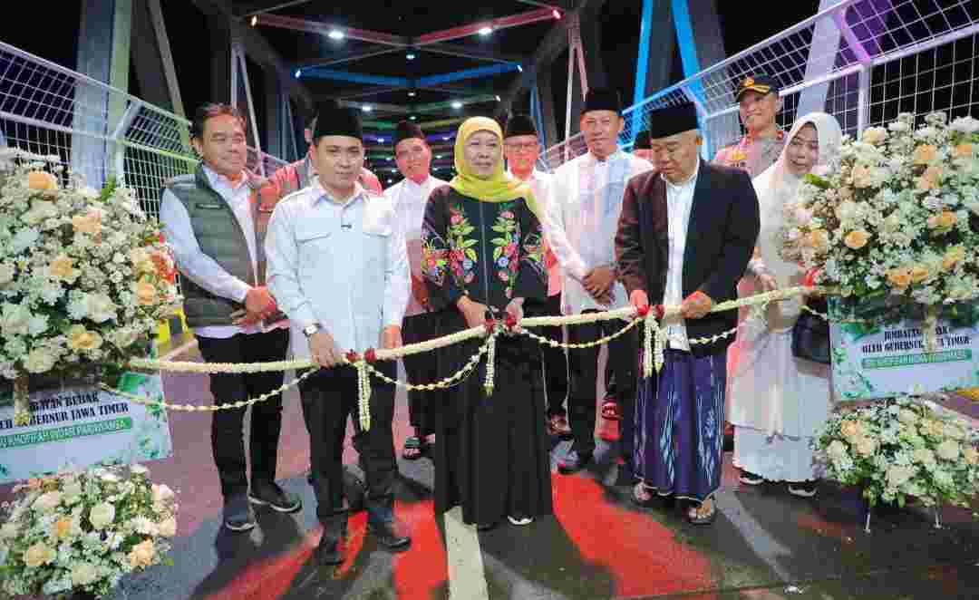 Resmikan Jembatan Bubak di Mojokerto, Gubernur Khofifah : Simbol Harapan Baru dan Penggerak Ekonomi Warga