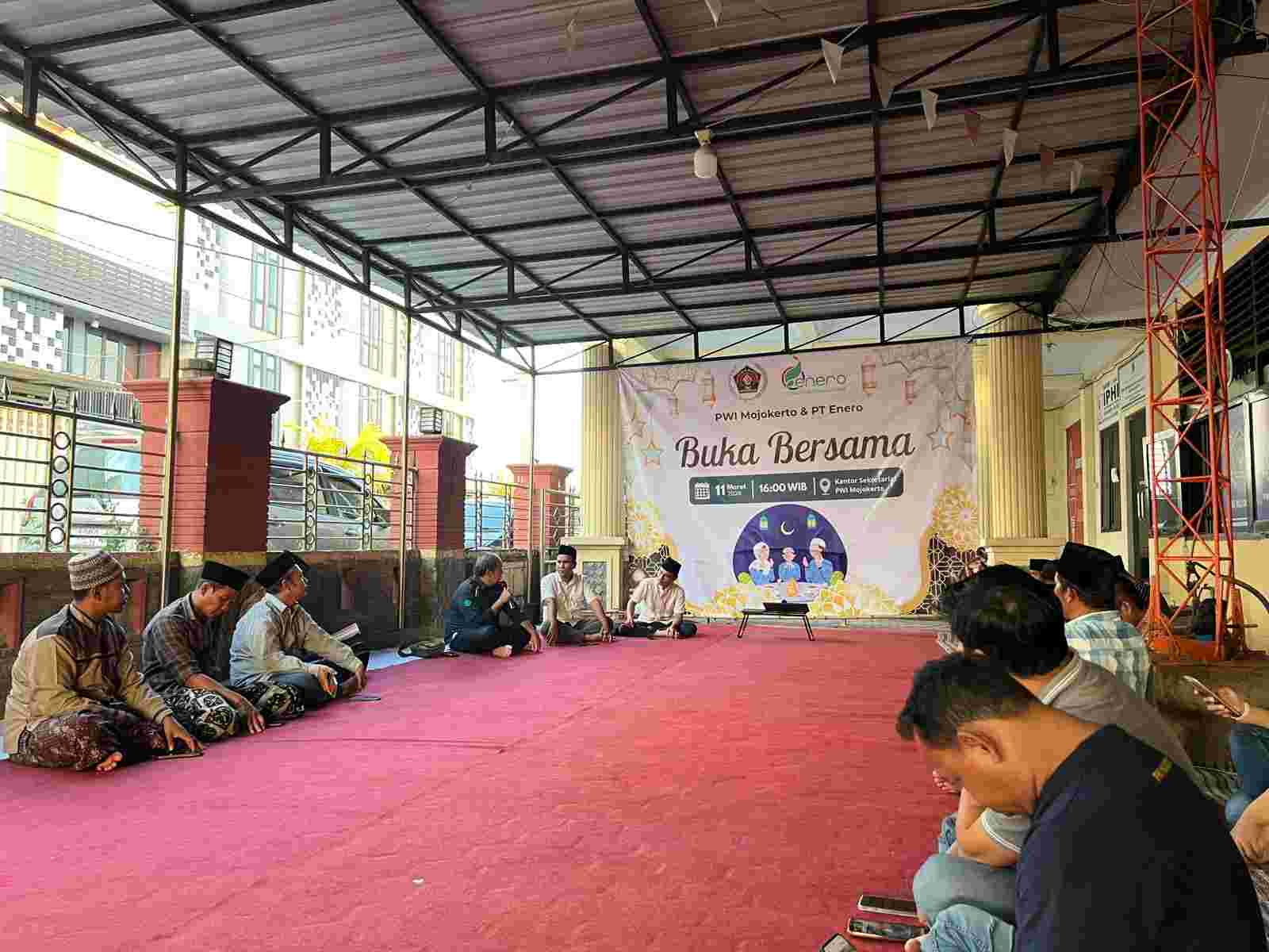 PWI Mojokerto dan PT Enero Pererat Silaturahmi Lewat Buka Puasa Bersama