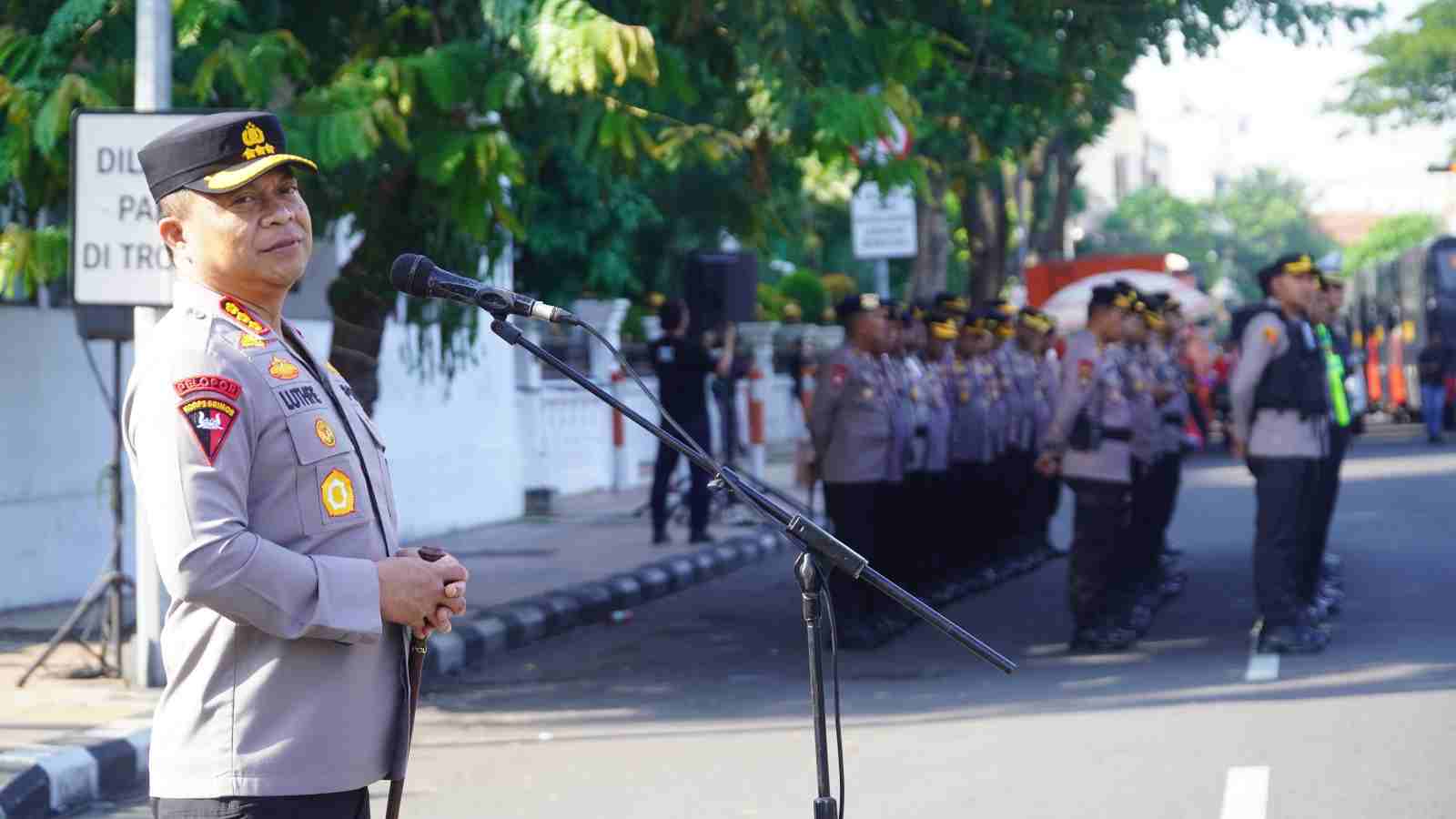3.670 Personel Gabungan Amankan Aksi May Day 2026 di Surabaya   