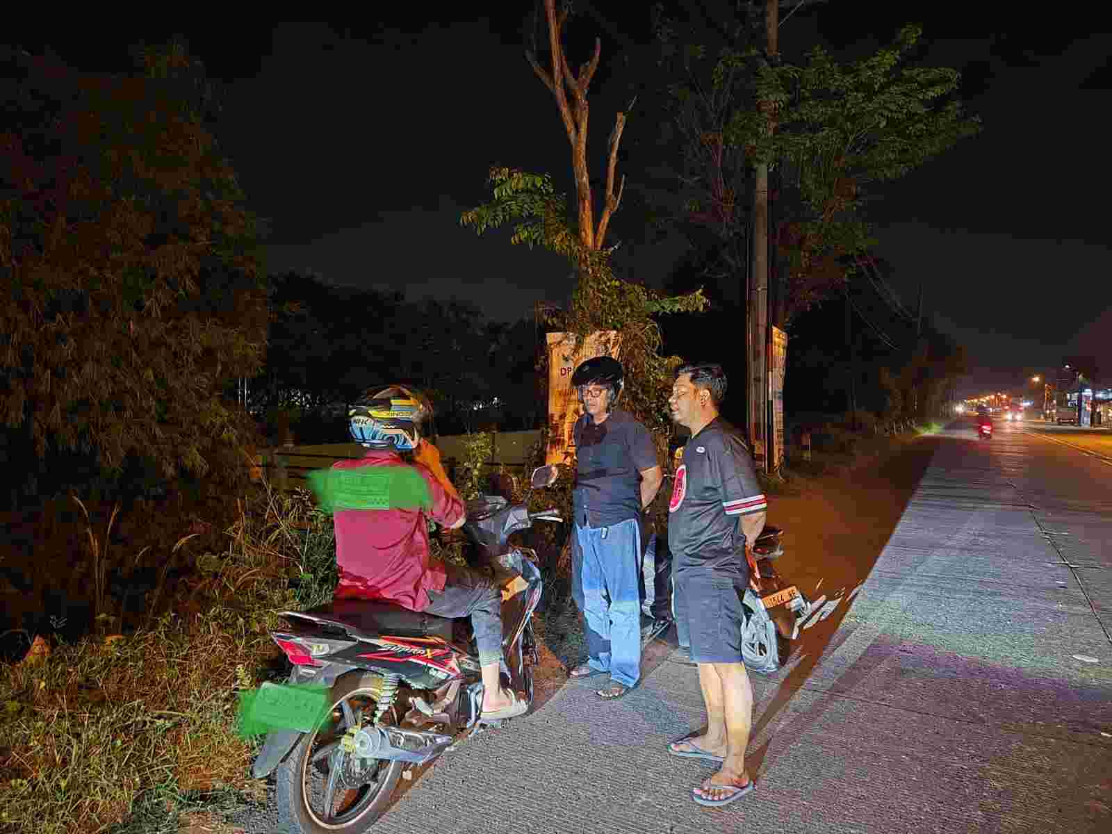 Kelelahan Usai PSG, Pelajar di Mojokerto Tertidur di Atas Motor Saat Dini Hari