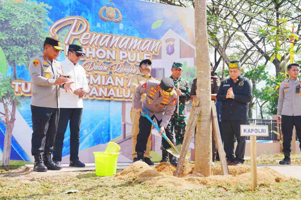 Kapolri Resmikan Aspol dan Sarpras Polda Kaltim, Perkuat Layanan dan Dukungan untuk IKN