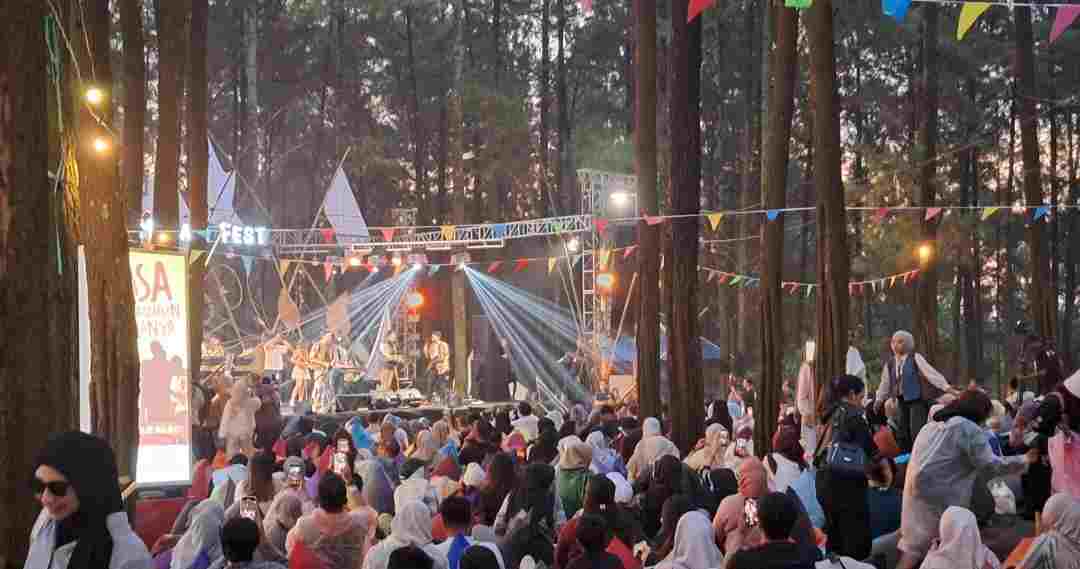 Yovie & Nuno Meriahkan Mozaic Fest 2026 di Trawas, Penonton Larut dalam Harmoni Musik dan Alam