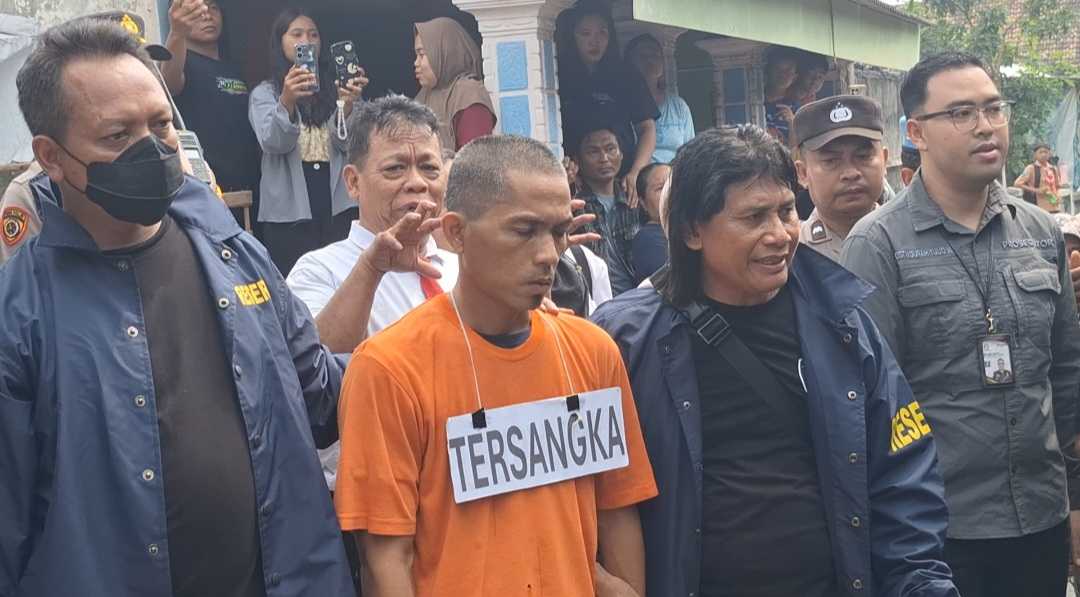 Rekonstruksi Menantu Bunuh Mertua di Mojokerto Digelar di Rumah Kontrakan Tersangka, 48 Adegan Diperagakan