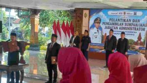 Bupati Mojokerto Lantik 30 ASN sebagai Camat dan Sekretaris Kecamatan