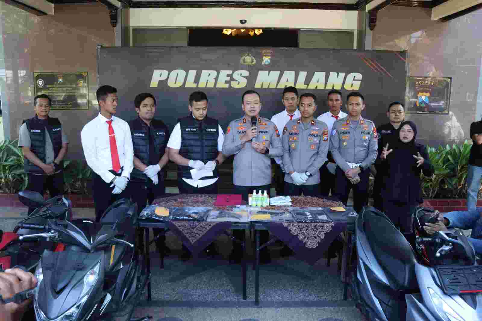 Dua Pemuda Bawa Sajam Saat Penyekatan Malam 1 Suro di Malang Jadi Tersangka