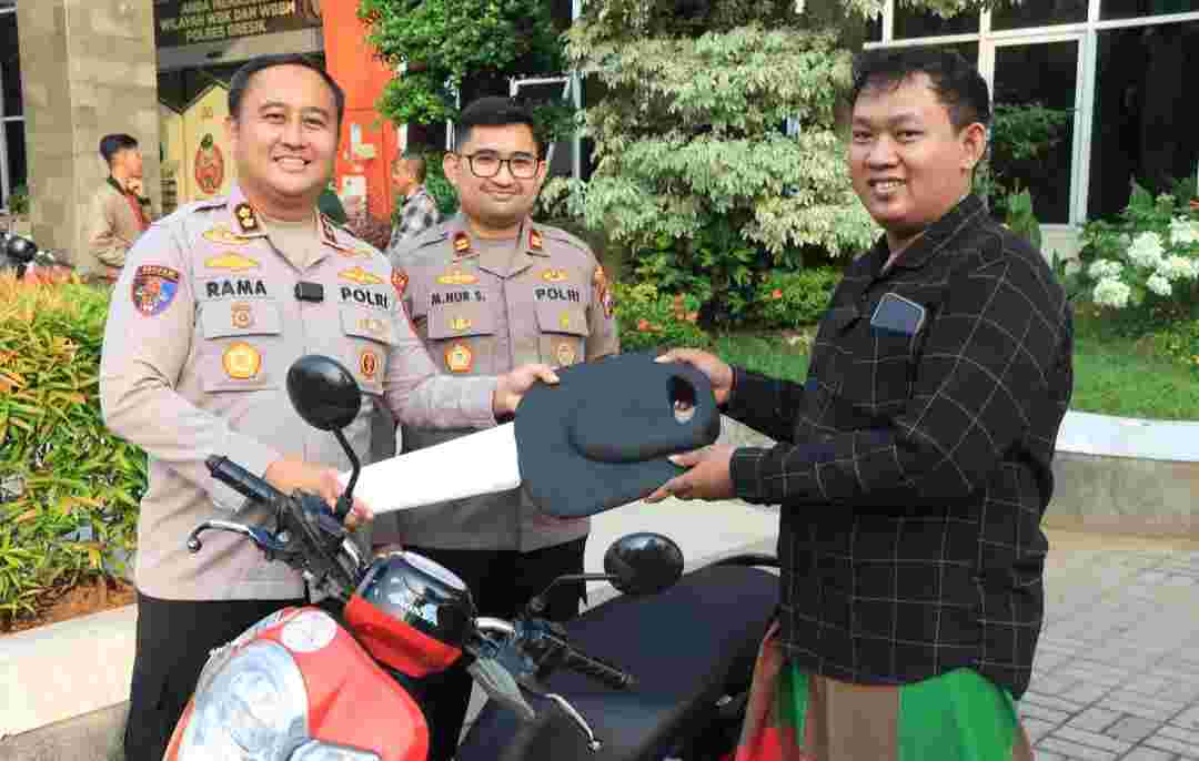 Polres Gresik Kembalikan Tiga Motor Korban Curanmor dan Begal, Kapolres: Bentuk Komitmen Pelayanan kepada Masyarakat