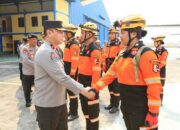 Polri Kerahkan 10 Anjing K9 dan 21 Personel SAR Bantu Cari Korban Gempa NTT